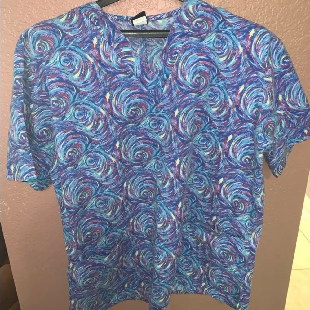 Women's Uniforms Scrub Top Sz M With Two Pockets
